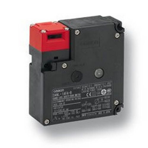 Picture of Turvalüliti( UKSE ) 2NC+2NC (slow), 10A, solenoid 24VDC, LED 10-115VAC/DC, IP67, 4-suund, Omron